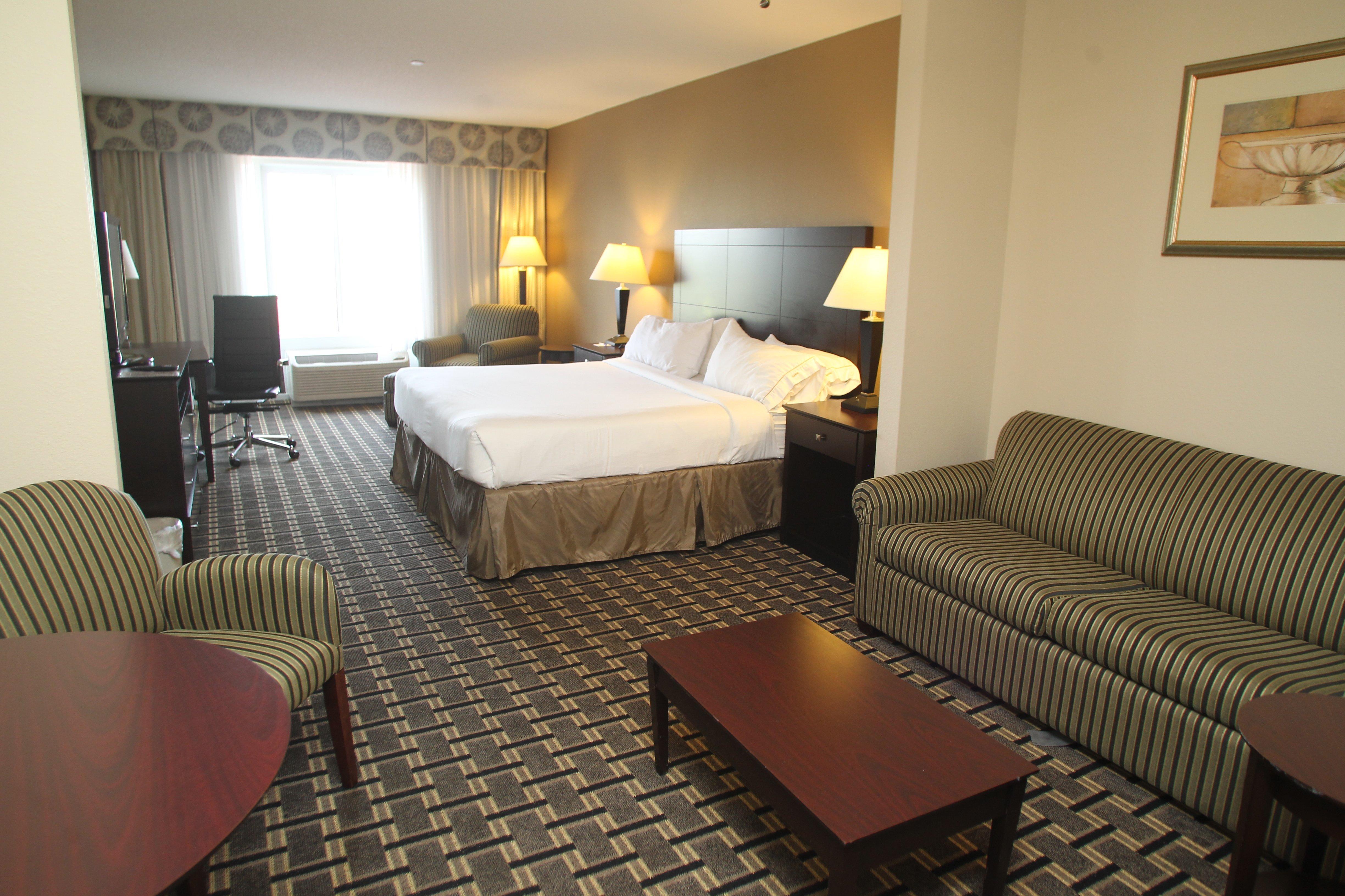 Holiday Inn Express Pembroke By Ihg Buitenkant foto